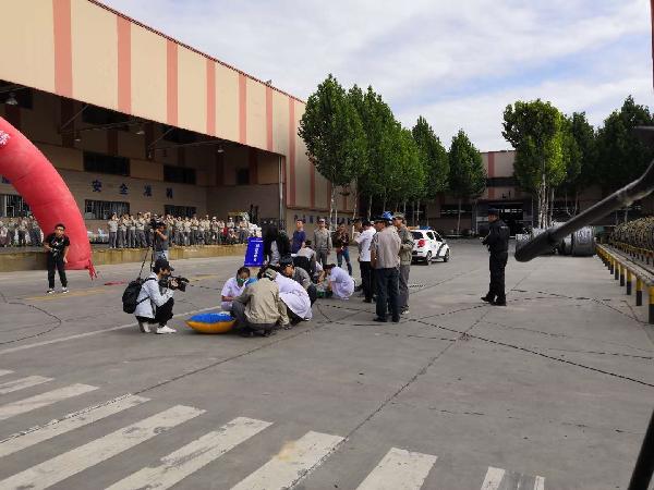 特特種機電制造廠舉行起重傷害事故應急演練，筑牢特種設備制造安全防線